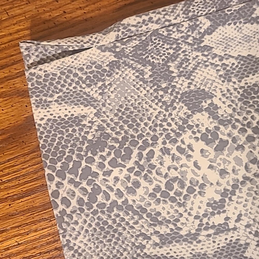 Pants - Picture 3 of 4